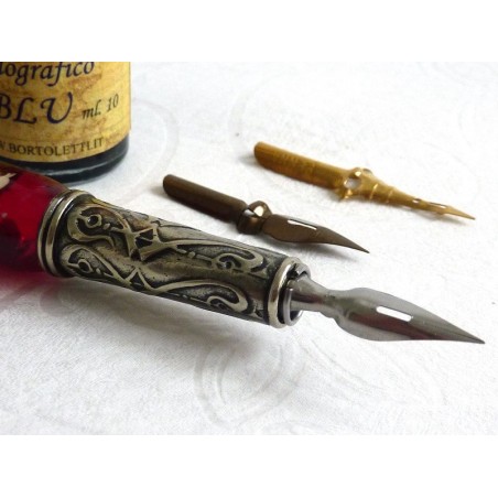 Stylo et encre de calligraphie en verre feuille d'or