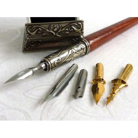 Wooden Calligraphy Dip Pen & Inkwell