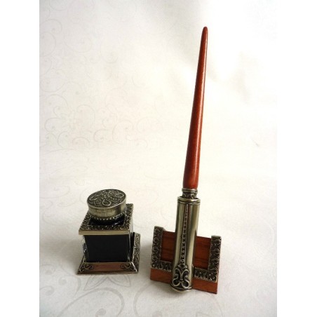 Wooden Dip Pen Inkwell & Pen Holder