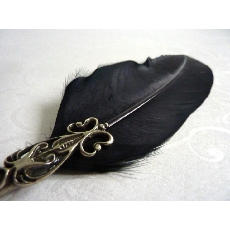 close-up van Bortoletti Black Classic Quill Set82 met bronzen friezes