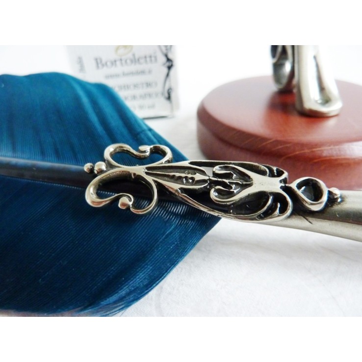 Federstift, fünf Spitzen und Stifthalter Federstift, fünf Spitzen und Stifthalter