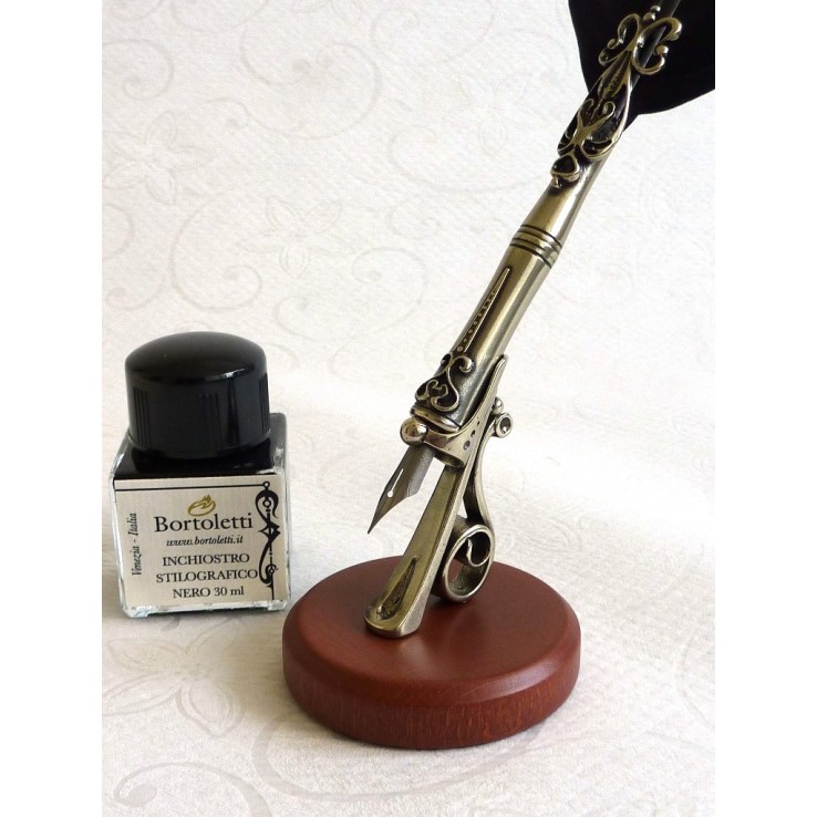 Federstift, fünf Spitzen und Stifthalter Federstift, fünf Spitzen und Stifthalter