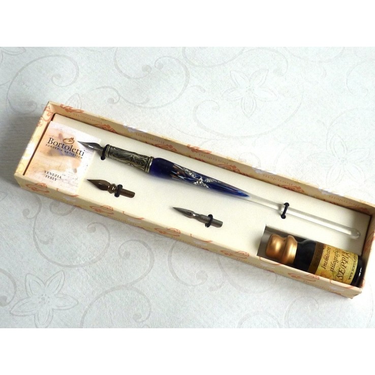 Hoja de plata de cristal Caligrafía Pluma y tinta Hoja de plata de cristal Caligrafía Pluma y tinta