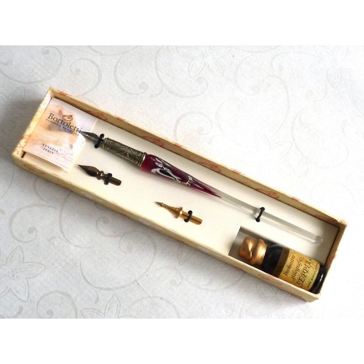 Calligrafia penna in vetro foglia argento e inchiostro Calligrafia penna in vetro foglia argento e inchiostro