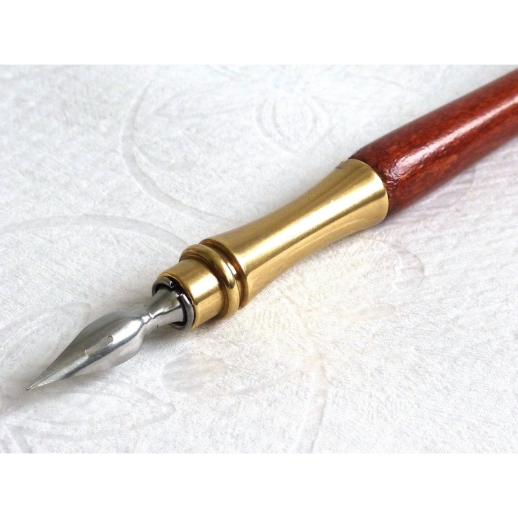 Pluma de caligrafía de madera y latón Pluma de caligrafía de madera y latón