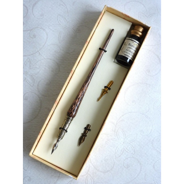 Stylo calligraphie cuivre et verre Stylo calligraphie cuivre et verre