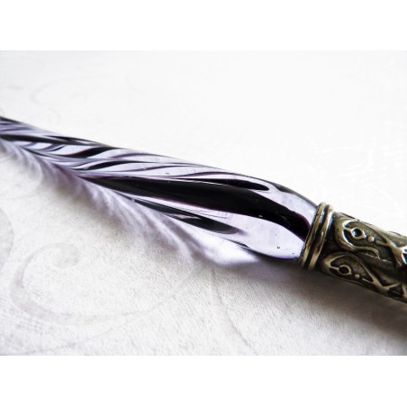 Gedraaide glazen kalligrafiepen en glazen punt