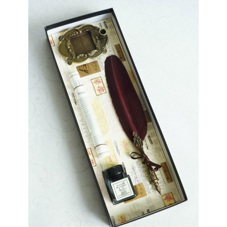 Stylo calligraphie plume marron et étain Stylo calligraphie plume marron et étain