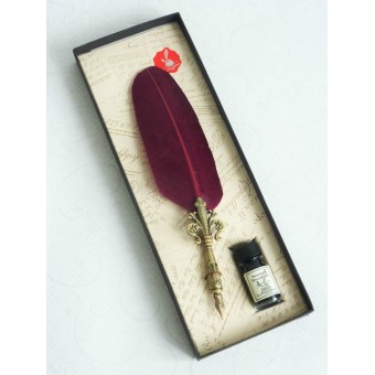 La Kaligrafica Fleur d'Lys Bourgondy Feather Quill and Ink Set 2