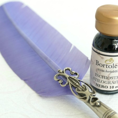 Bortoletti Classic Lilac Feather Dip Pen Detail