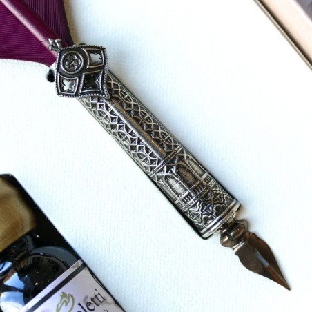 Bortoletti CA 'D'Oro Feather Pen Close-up met decoratieve handvat