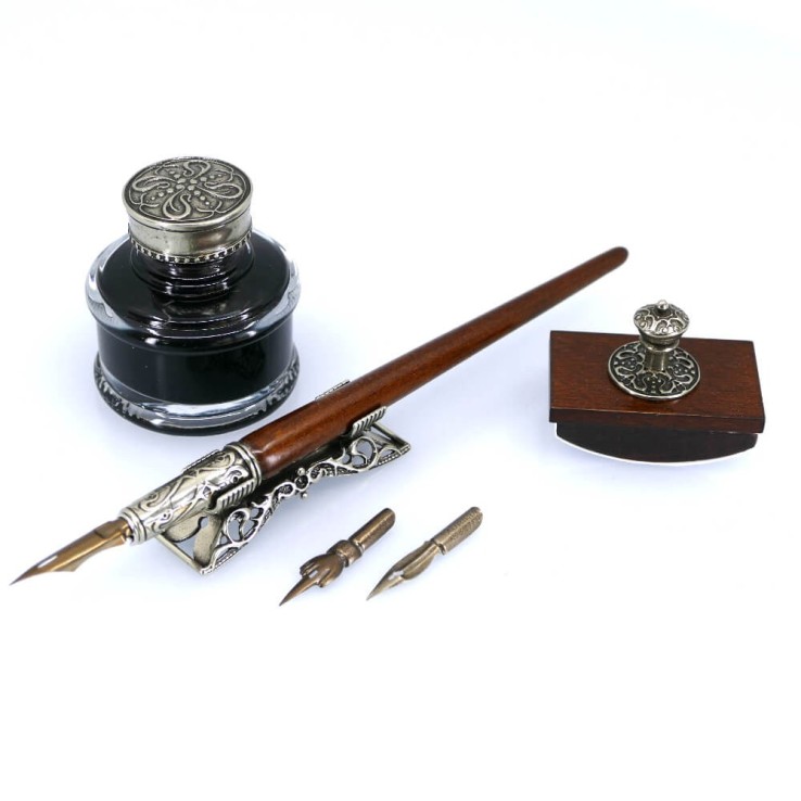 Steno wooden dip pen set by Bortoletti
