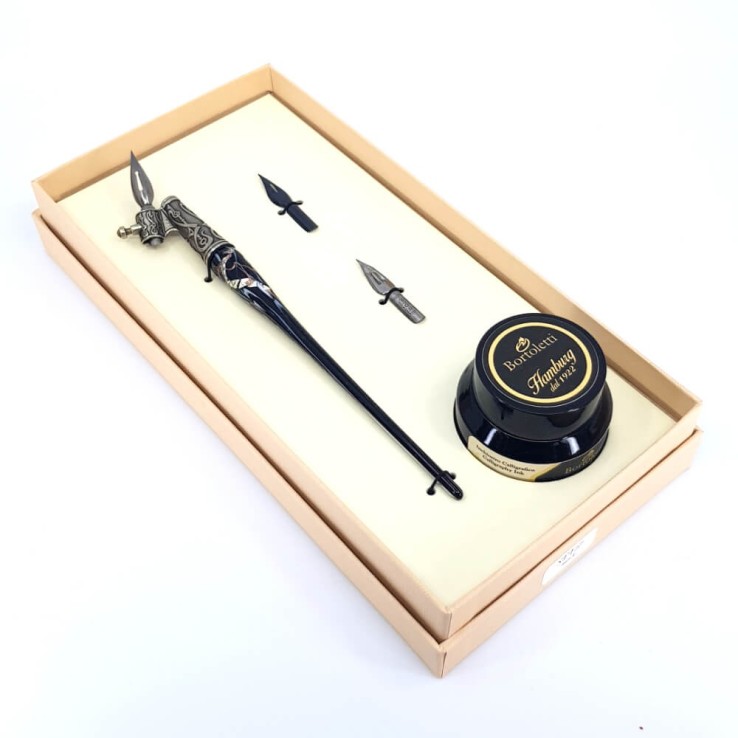 Schräger Kalligraphiestift - silbernes Glasblatt