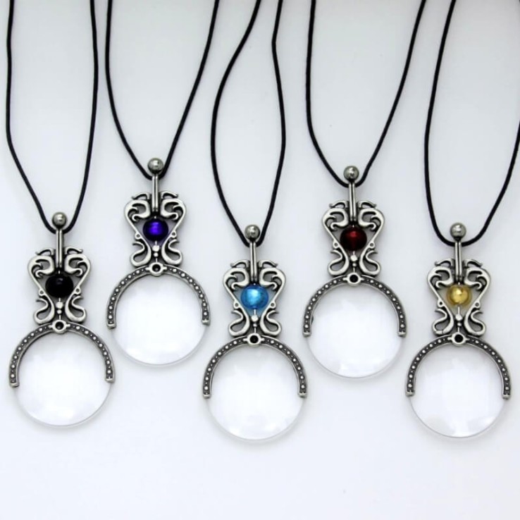 Ranieri neck magnifier av Bortoletti med silverblad pärla i fem färger