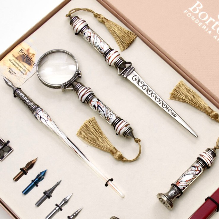 Ivory Bortoletti Corroo Murano Lasi Callagraphy Desk Set lähikuva