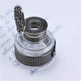 Detalle de tapa biszudo blanco bronce en Bortoletti CAL55 INKWELL 2