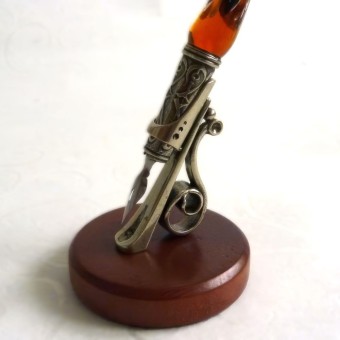 Bortoletti Goldini wooden pen holder with bronze detail 2