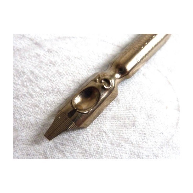 Round Hand nibs and reservoirs Round Hand nibs and reservoirs