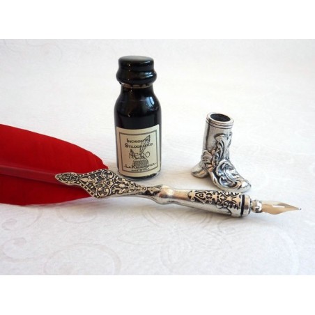 Roter Federstift, Stiefelhalter & Tinte